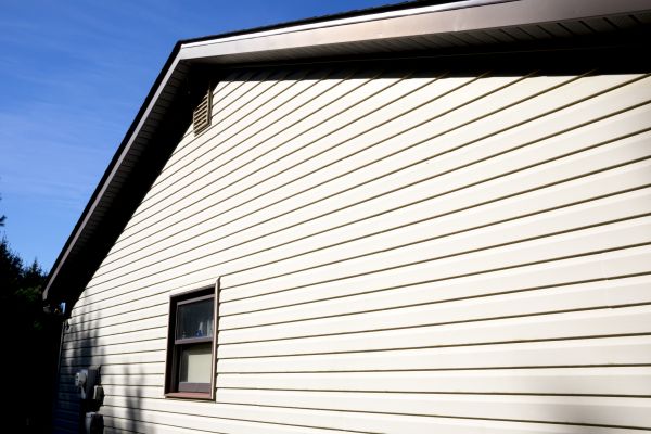 Dutch Lap Siding Installation in Bellevue
