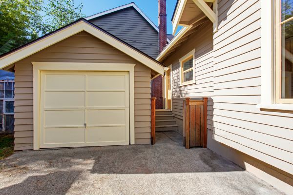 Garage Siding Replacement in Bellevue