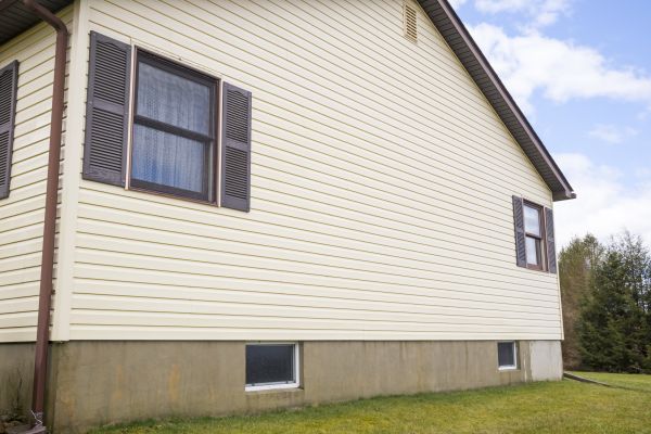 Dutch Lap Siding Repair in Bellevue