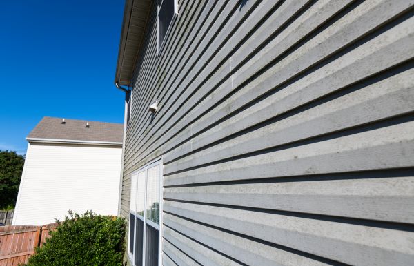 Cost of Vinyl Siding Panel Replacement in Bellevue
